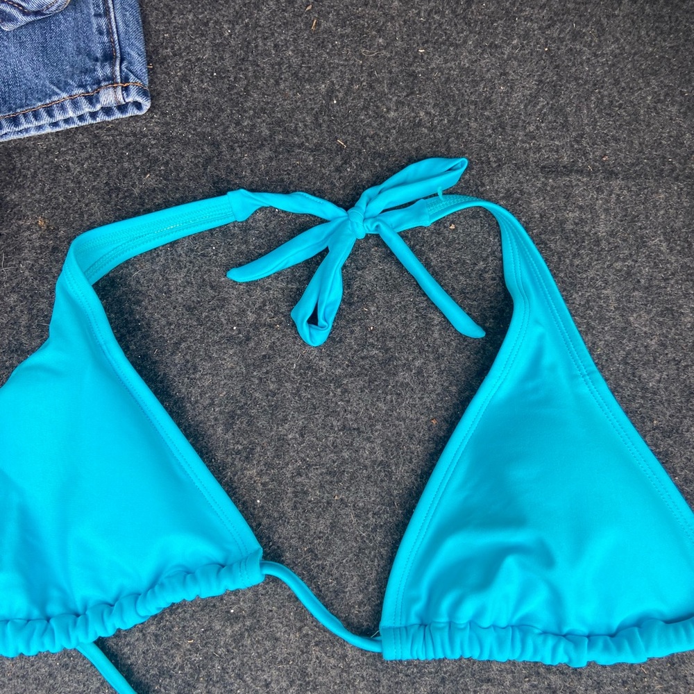 Blue two piece - Picture 2 of 5